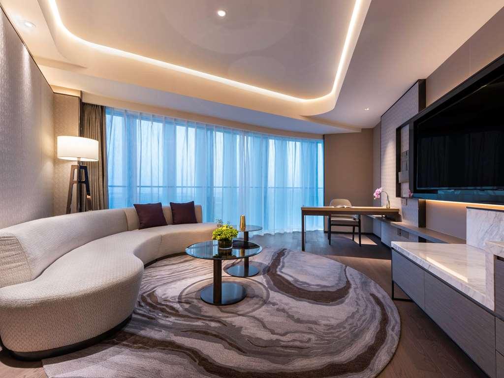 Grand Mercure Shanghai Lingang Room photo